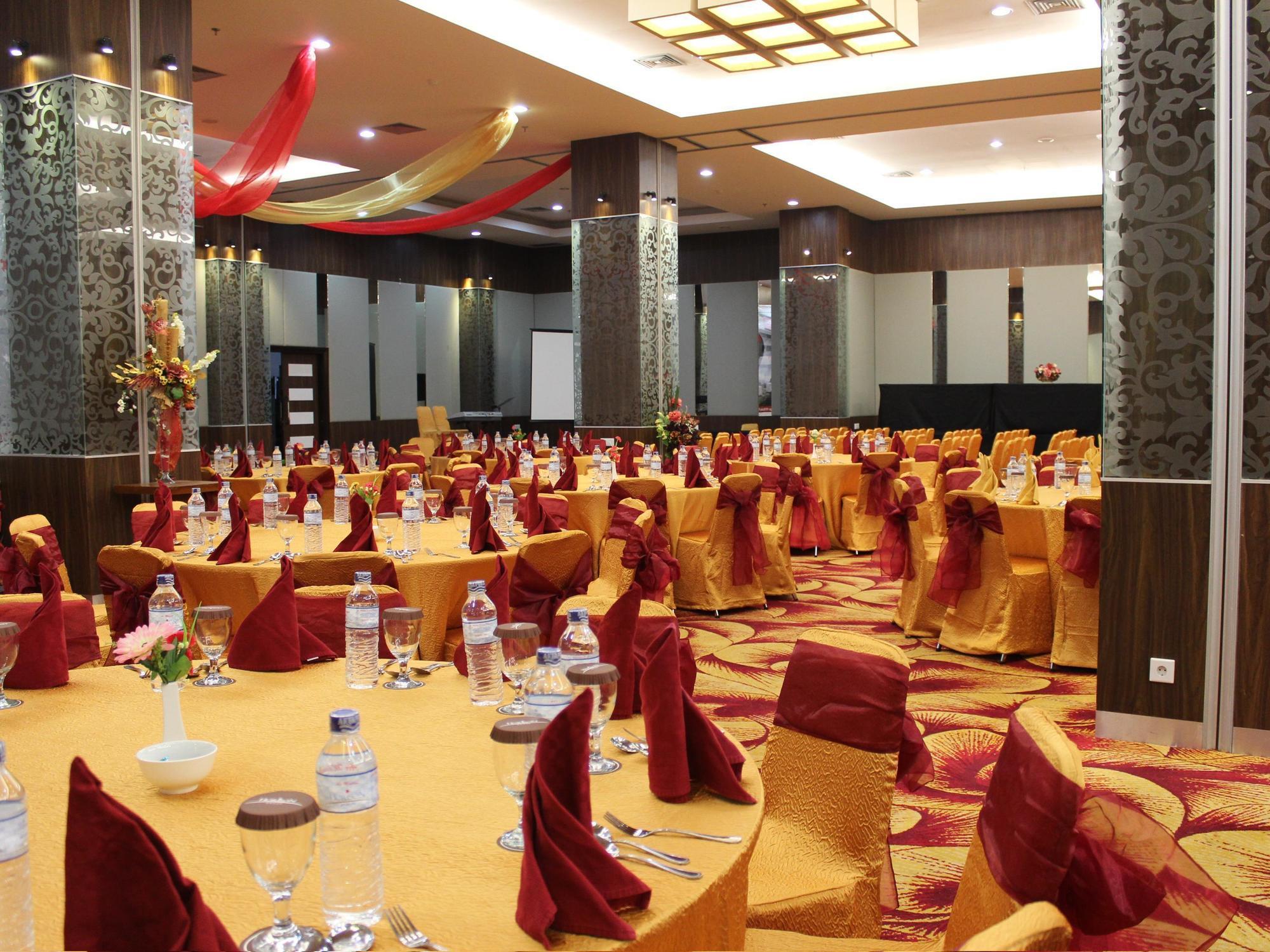 Swiss-Belexpress Jayapura Hotel Eksteriør billede